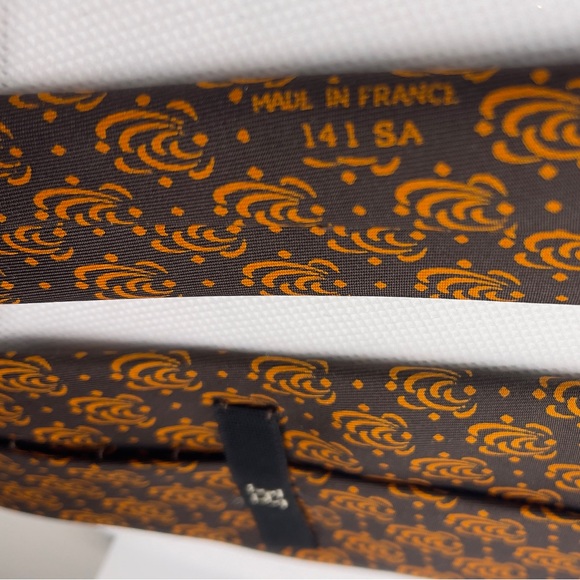 HERMES Silk Tie Luxury Made in Paris Orange Brown Floral Leaf - Picture 4 of 8